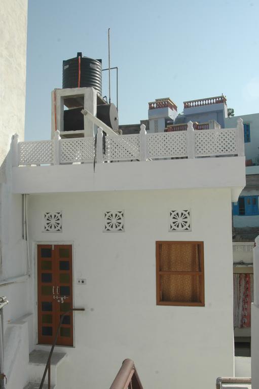 Udai Haveli Guest House Udaipur Room photo